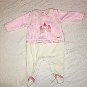 Princess castle Newborn footie pajamas 💖 Don’t like the price? MAKE AN OFFER! ✨